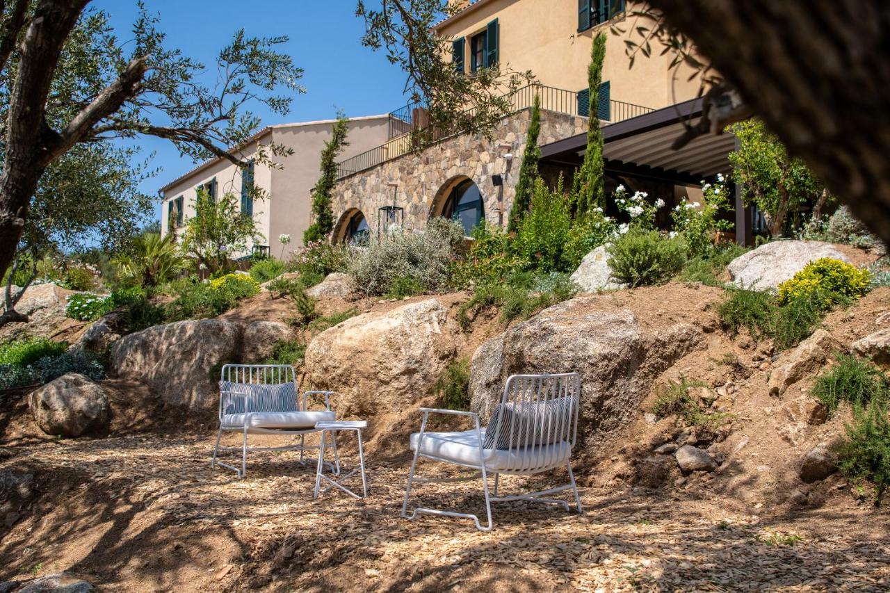 Hotel Restaurant Villa Josephine LʼÎle-Rousse Exteriör bild